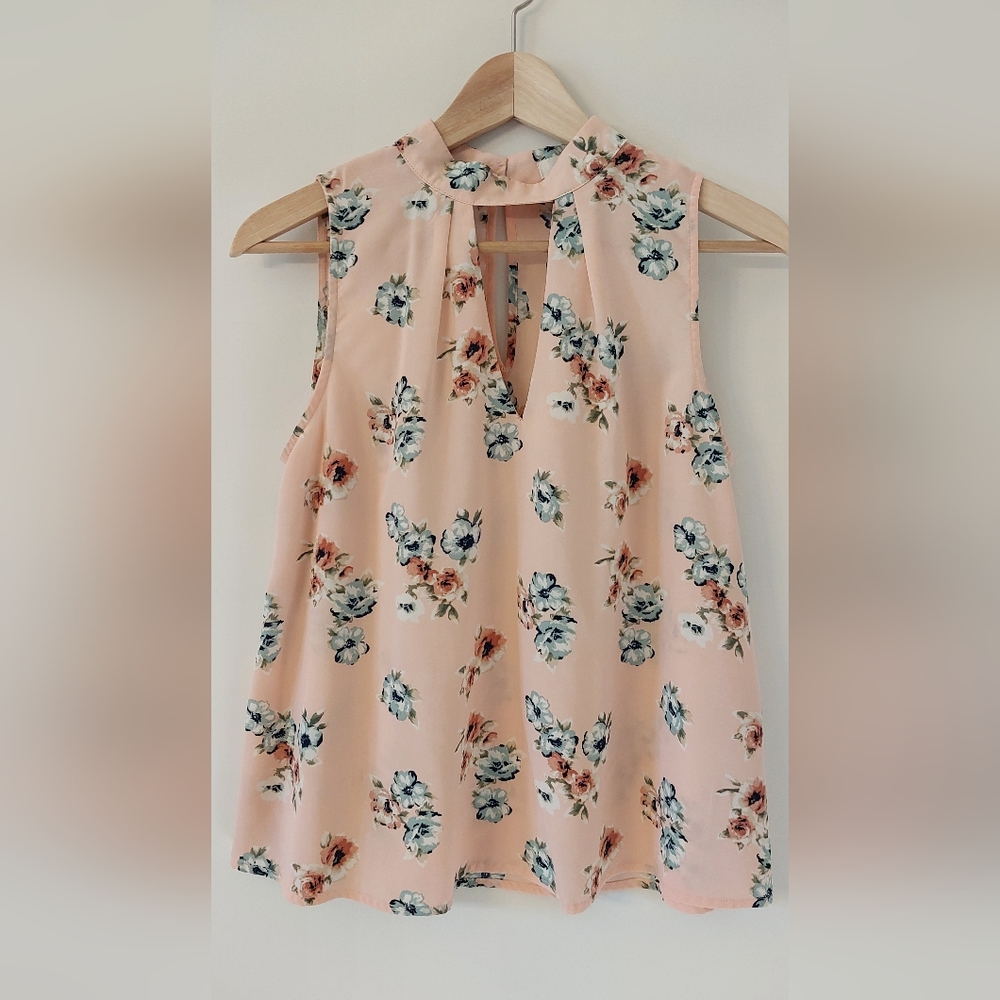 E&M Light Pink Floral Sleeveless Keyhole Tank Blouse M Medium